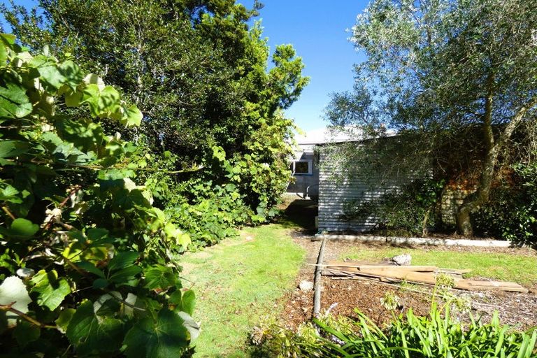 Photo of property in 159 Romilly Street, Westport, 7825