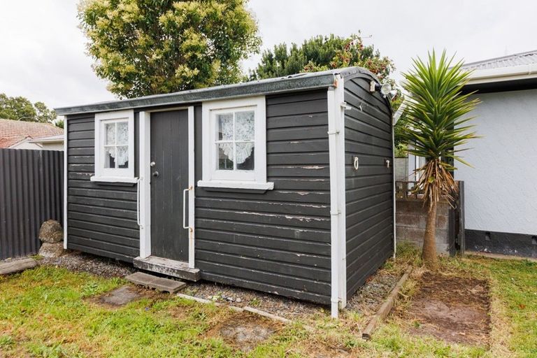 Photo of property in 132 Vogel Street, Roslyn, Palmerston North, 4414