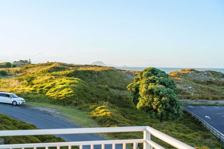 Photo of property in 1011 Papamoa Beach Road, Papamoa Beach, Papamoa, 3118