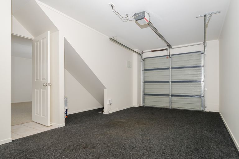 Photo of property in 4 Kora Avenue, Ranui, Auckland, 0612
