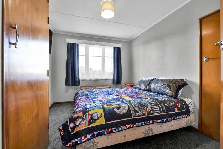 Photo of property in 37 Reid Avenue, Hawera, 4610