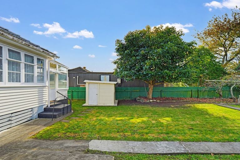 Photo of property in 16 Victory Place, Aramoho, Whanganui, 4500