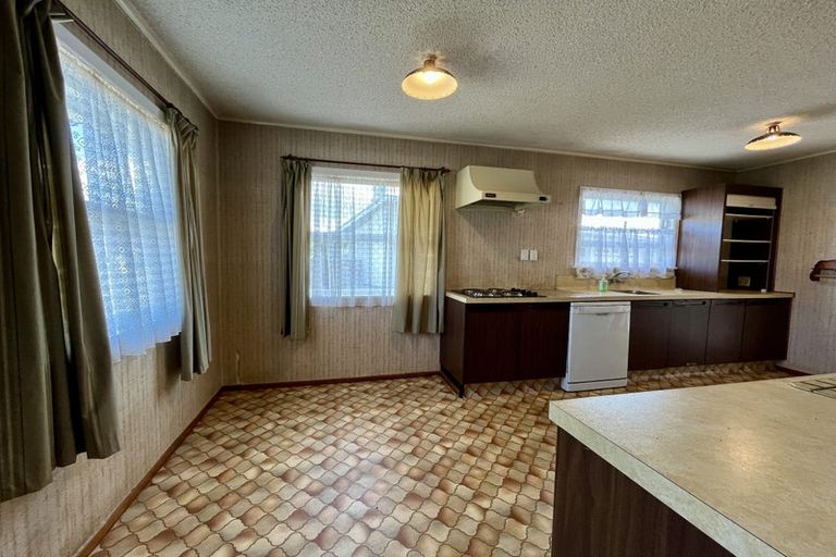 Photo of property in 20 Eddowes Street, Manurewa, Auckland, 2102