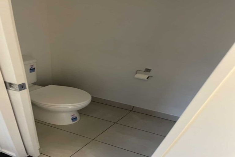 Photo of property in 2/200 Wainoni Road, Avondale, Christchurch, 8061