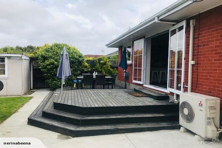 Photo of property in 268 Main North Road, Redwood, Christchurch, 8051