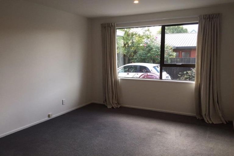 Photo of property in 137 Grahams Road, Burnside, Christchurch, 8053