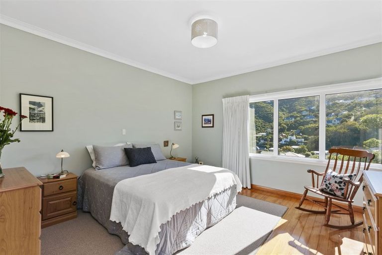 Photo of property in 9 Shortland Street, Khandallah, Wellington, 6035
