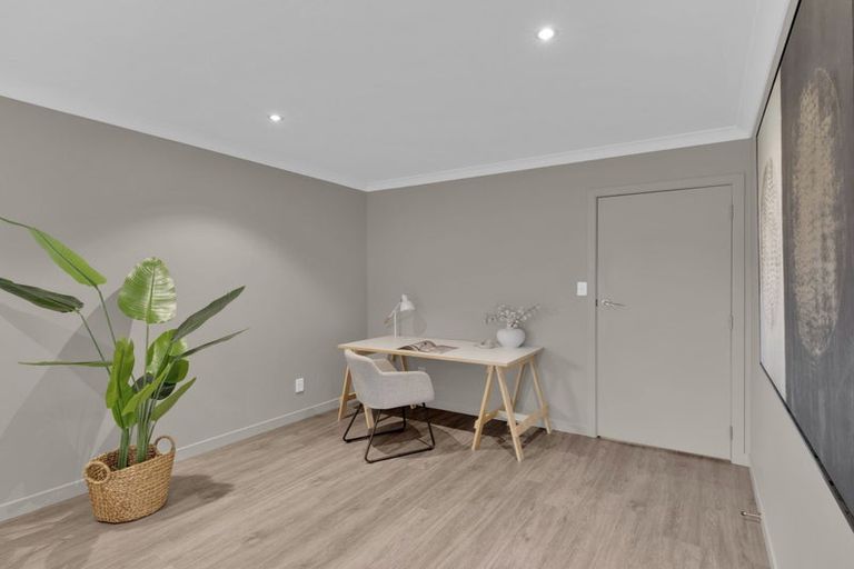 Photo of property in 8 Braid Road, St Andrews, Hamilton, 3200