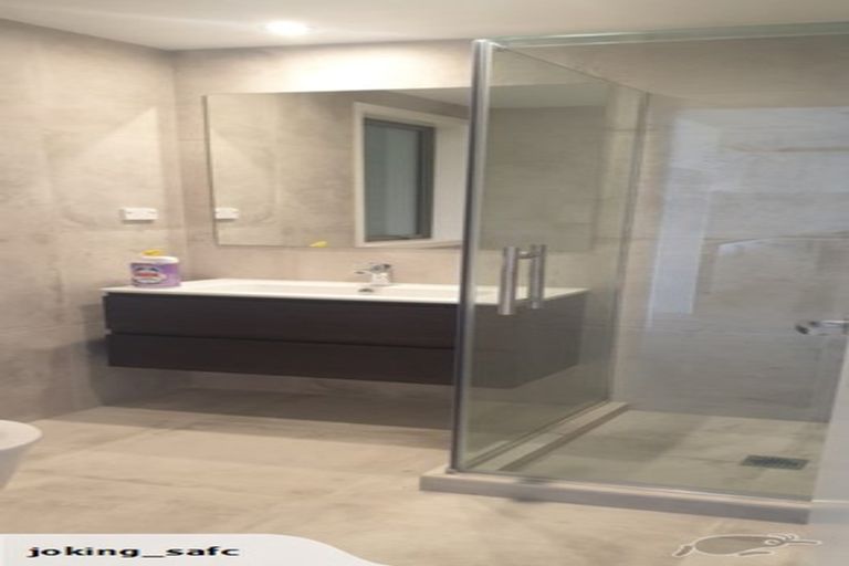 Photo of property in 2 Ridgeview Close, Red Beach, 0932