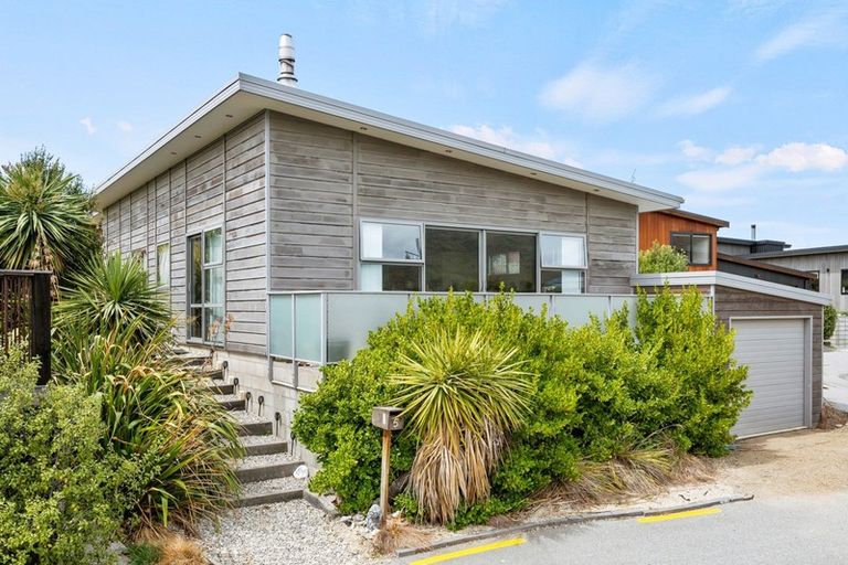 Photo of property in 5 Mohua Mews, Wanaka, 9305