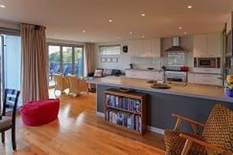 Photo of property in 299 Manly Street, Paraparaumu Beach, Paraparaumu, 5032