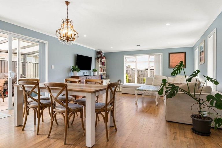 Photo of property in 32 Trans Tasman Way, Pyes Pa, Tauranga, 3112