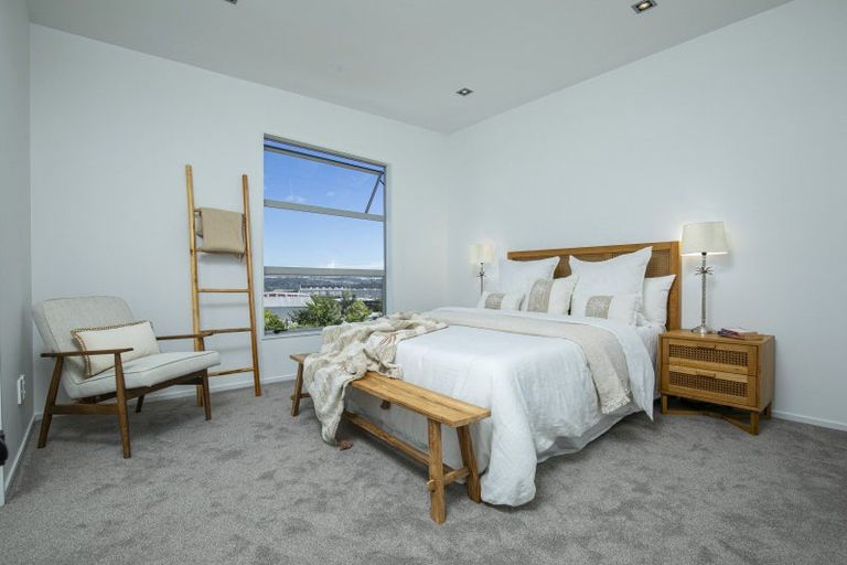 Photo of property in 12/40 Scarlet Oak Drive, Schnapper Rock, Auckland, 0632