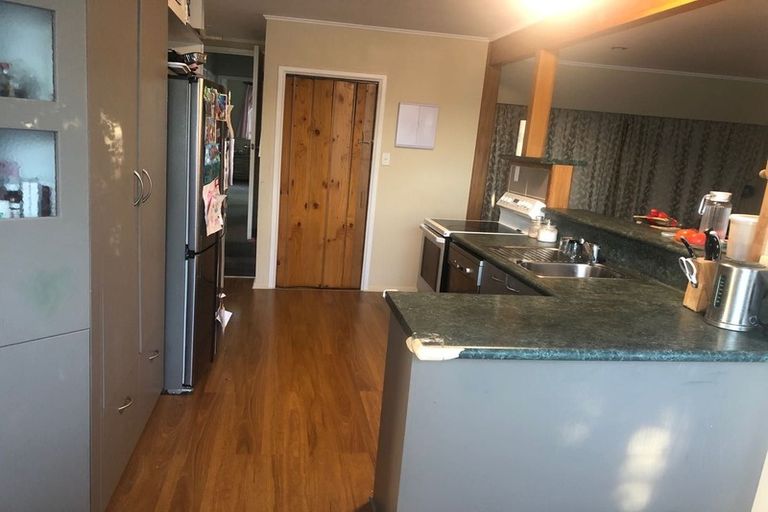 Photo of property in 1 Rosalind Road, Glenfield, Auckland, 0629