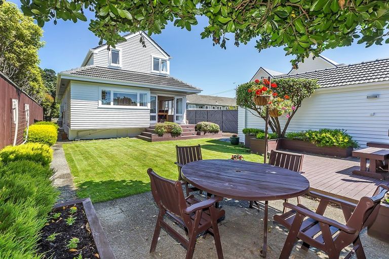 Photo of property in 57 Inglis Street, Seatoun, Wellington, 6022