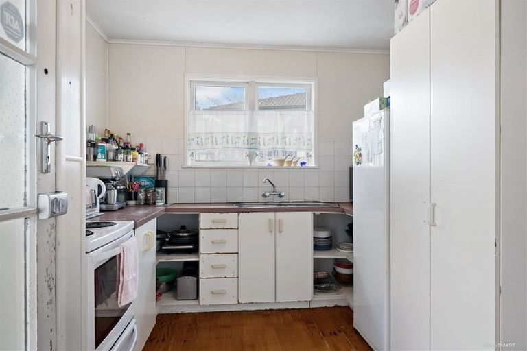 Photo of property in 8 Hobart Crescent, Wattle Downs, Auckland, 2103