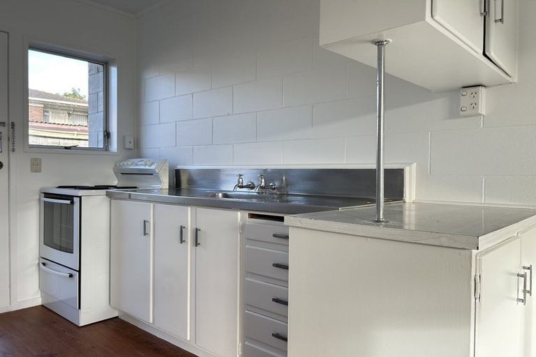 Photo of property in 12 Margaret Road, Papatoetoe, Auckland, 2025