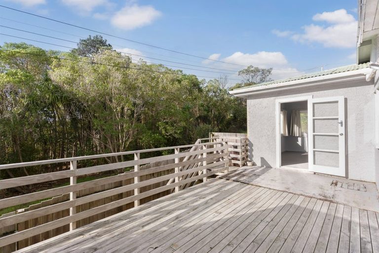 Photo of property in 692 Beach Road, Browns Bay, Auckland, 0630