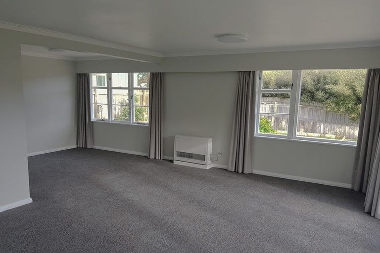 Photo of property in 98 Melbourne Road, Island Bay, Wellington, 6023