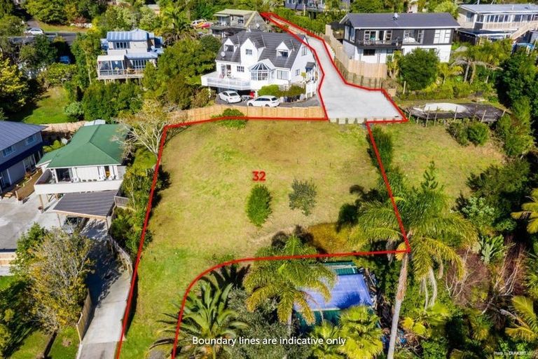 Photo of property in 32 Awaruku Road, Torbay, Auckland, 0630