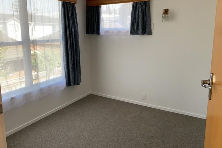 Photo of property in 4/24 Inverness Road, Browns Bay, Auckland, 0630