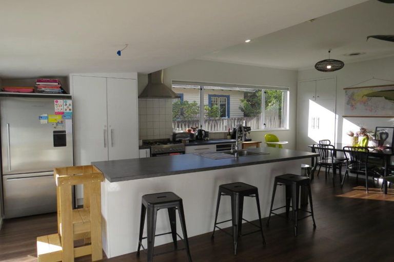 Photo of property in 31 Rimu Street, Strandon, New Plymouth, 4312