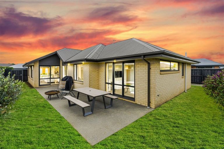 Photo of property in 14 Ridgeway Avenue, Rolleston, 7615