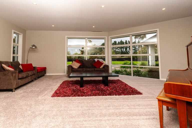 Photo of property in 16 Burberry Road, Karaka, Drury, 2578