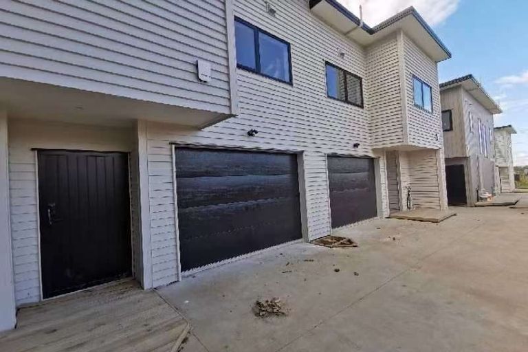 Photo of property in 15d William Avenue, Manurewa, Auckland, 2102