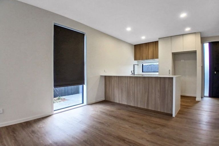 Photo of property in 8/109 Taikata Road, Te Atatu Peninsula, Auckland, 0610