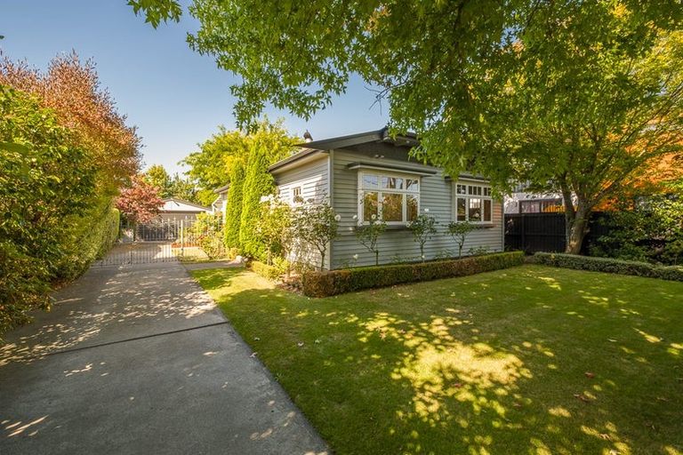 Photo of property in 30 Hinemoa Street, Spreydon, Christchurch, 8024