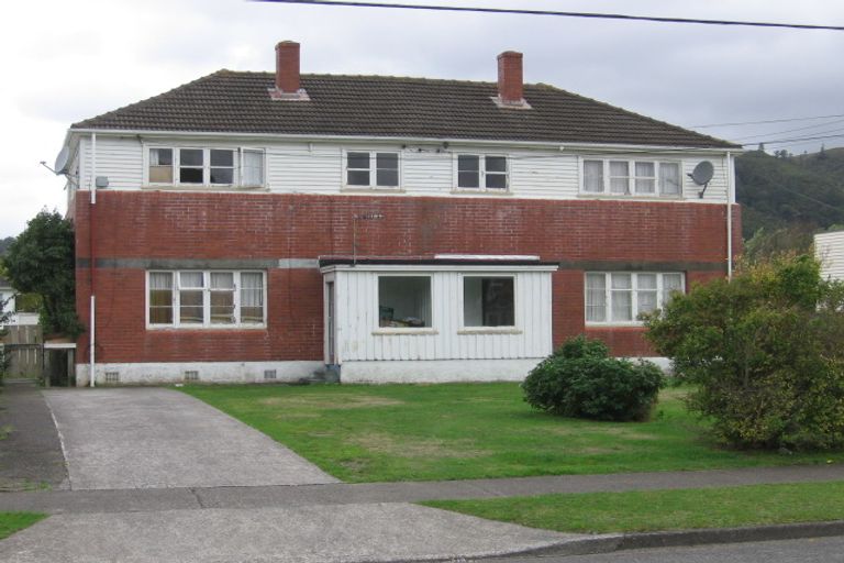 Photo of property in 8 Compton Crescent, Taita, Lower Hutt, 5011