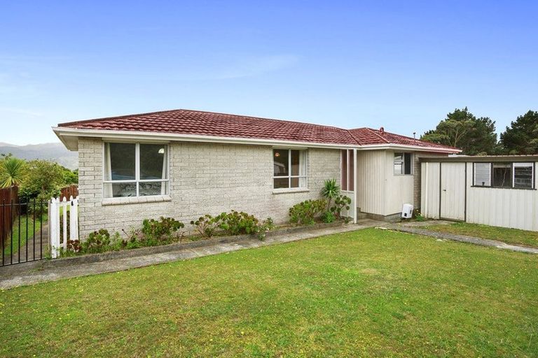 Photo of property in 90 Jamaica Drive, Grenada North, Wellington, 5028