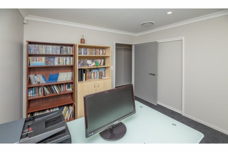 Photo of property in 22 Hassall Street, Rangiora, 7400