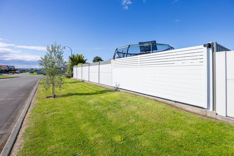 Photo of property in 2 Aparima Place, Awatoto, Napier, 4110