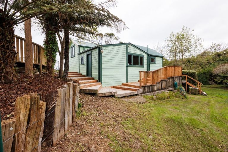 Photo of property in 353 Kahuterawa Road, Linton, Palmerston North, 4472