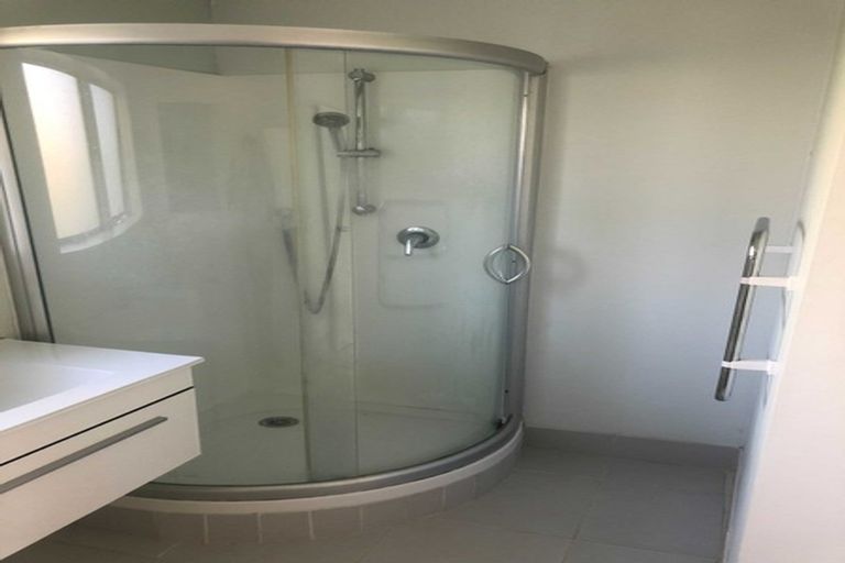 Photo of property in 19a/9 Verbena Road, Birkdale, Auckland, 0626