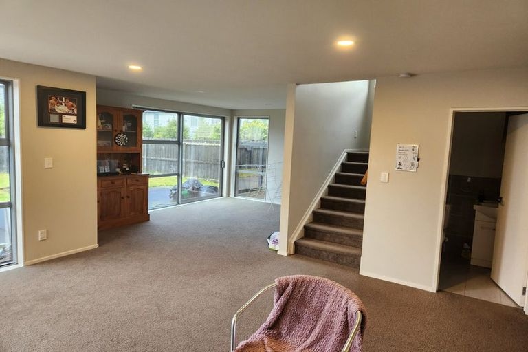 Photo of property in 26 Phar Lap Crescent, Takanini, 2112
