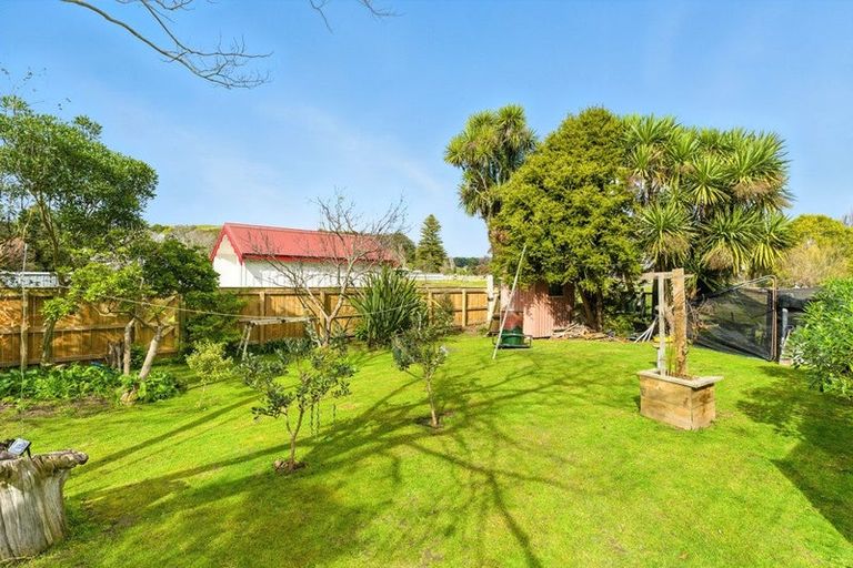 Photo of property in 5 Takarangi Street, Putiki, Whanganui, 4500