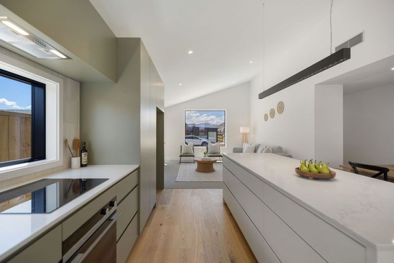 Photo of property in 44 Forage Road, Jacks Point, 9371