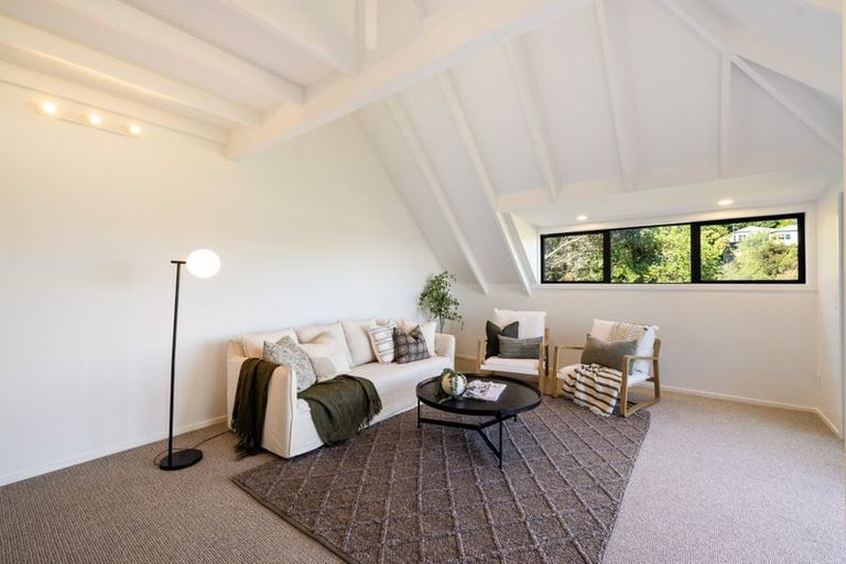 Photo of property in 10 Hobday Lane, Mount Pleasant, Christchurch, 8081