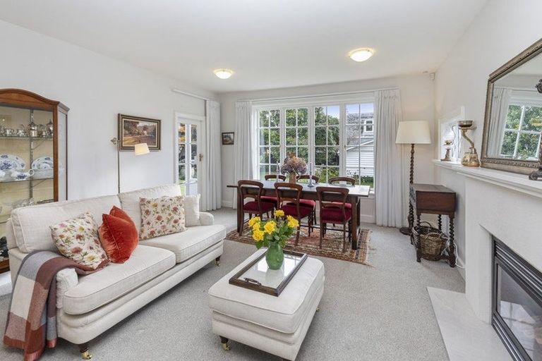 Photo of property in 2 Royds Street, Fendalton, Christchurch, 8014