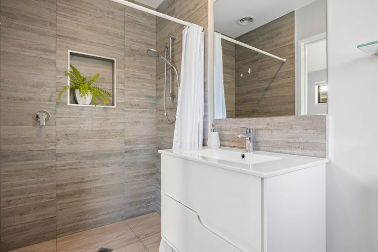 Photo of property in 11 Allied Road, Halswell, Christchurch, 8025