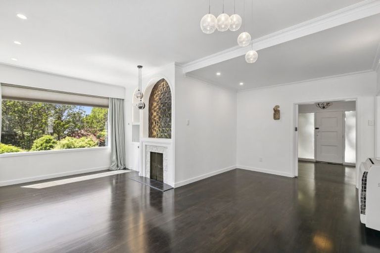 Photo of property in 11 Easdale Street, Kelburn, Wellington, 6012