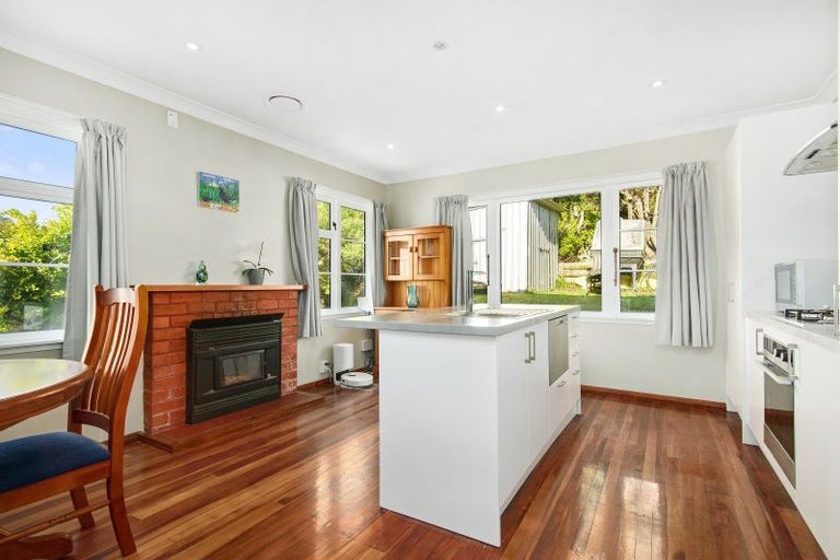 Photo of property in 247 Middleton Road, Glenside, Wellington, 6037