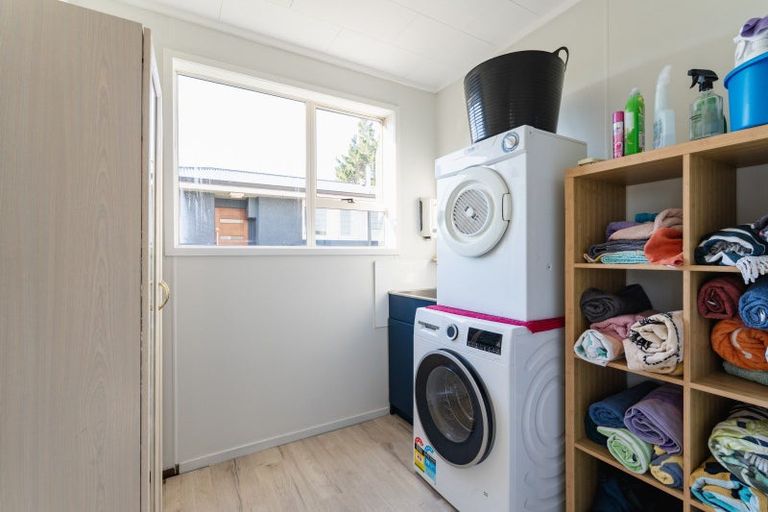 Photo of property in 10 Allen Road, Green Island, Dunedin, 9018