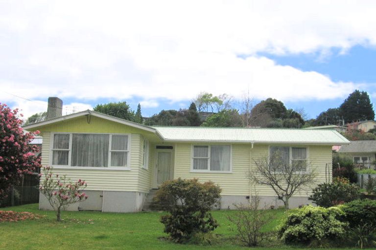 Photo of property in 9 Crombie Street, Bellevue, Tauranga, 3110