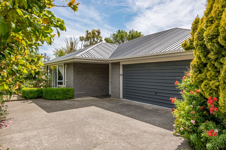 Photo of property in 67 Corson Avenue, Beckenham, Christchurch, 8023