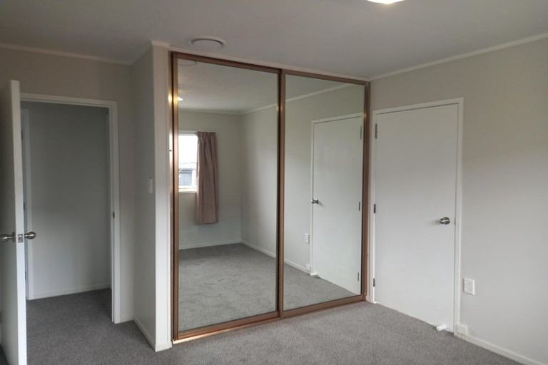 Photo of property in 6 Balwyn Place, Clendon Park, Auckland, 2103