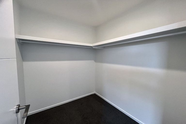 Photo of property in 5/172 Don Buck Road, Massey, Auckland, 0614